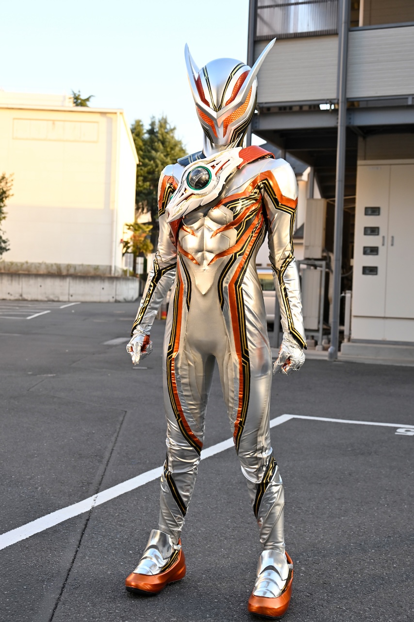 美浪が「ナイトセブンティーン」に擬装！ 『仮面ライダーゼッツ