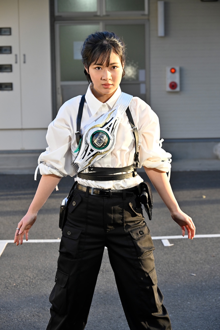美浪が「ナイトセブンティーン」に擬装！ 『仮面ライダーゼッツ