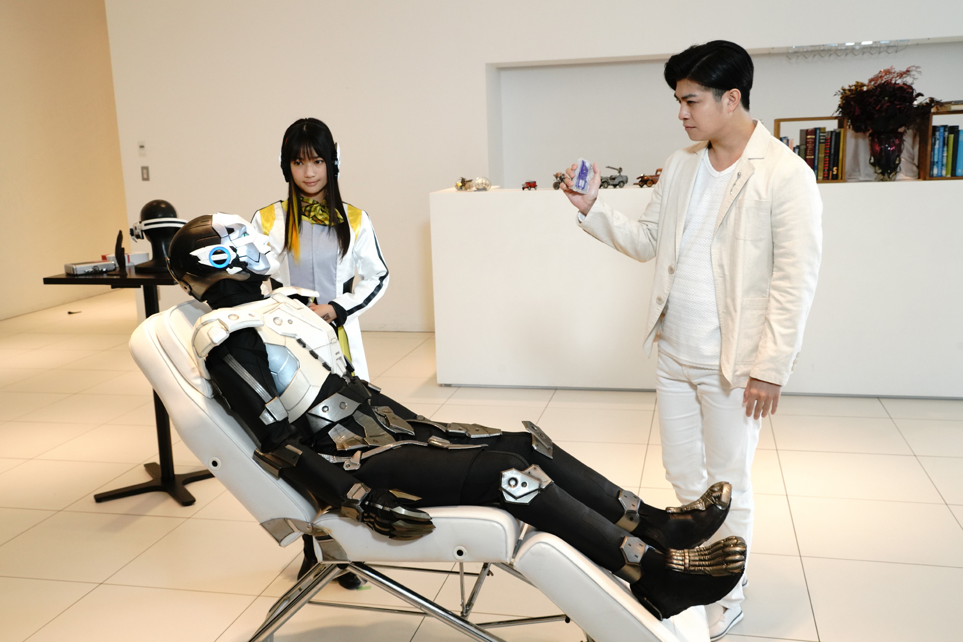 岩永徹也　檀黎斗　仮面ライダーゲンム　まとめ売り 仮面ライダーゲンムズ」再起動──！？ 岩永徹也（檀黎斗 役）による